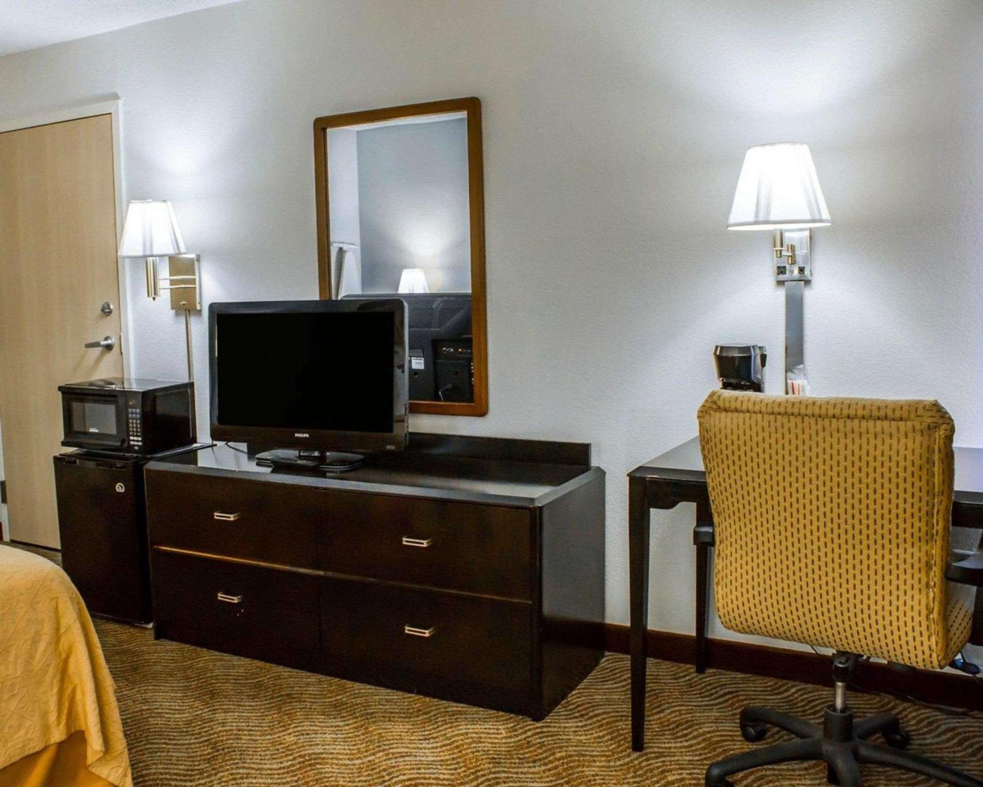 Quality Inn Rocky Mount Exterior foto